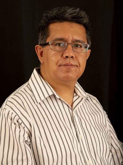 Retrato del Dr. Erik Velásquez